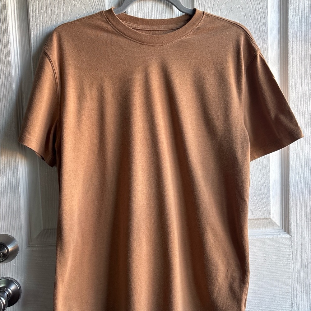 GOODFELLOW & Co. | Light Brown/Tan Men’s Crew Neck Tee- Medium